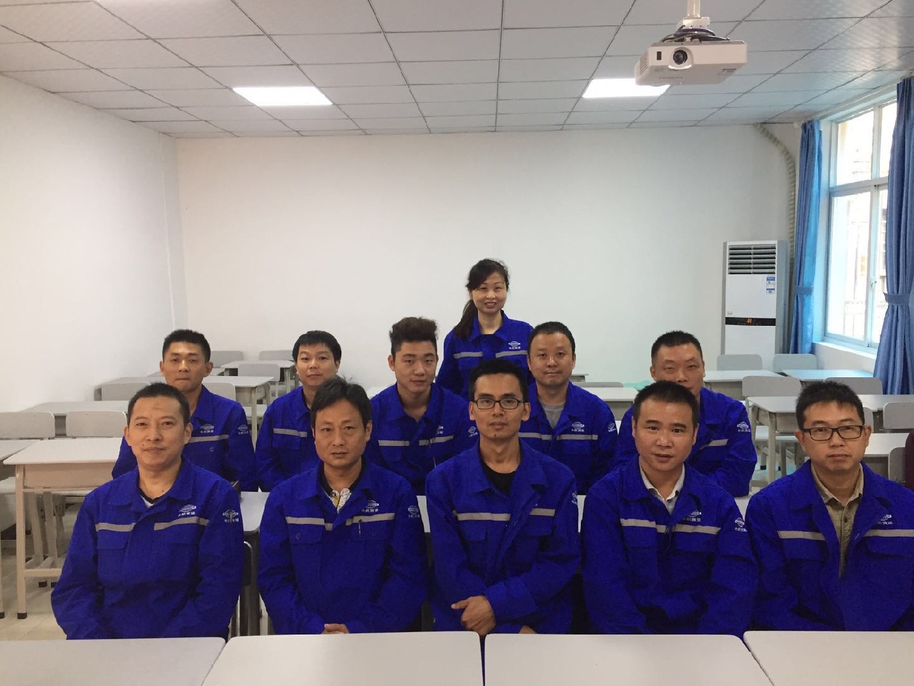 長(zhǎng)航貨運(yùn)春季工作服定做